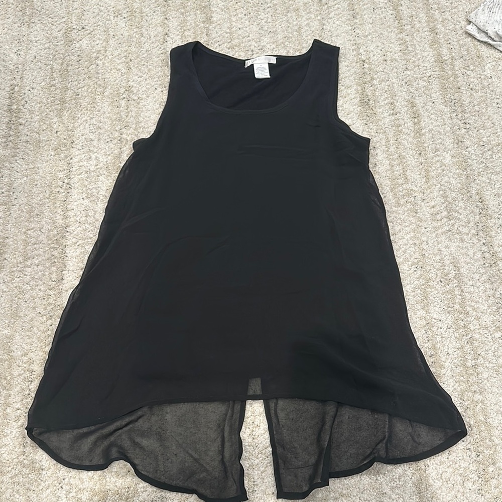Black Sleeveless High-Low Top